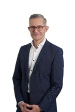 Dr. Ralph Baumgartener